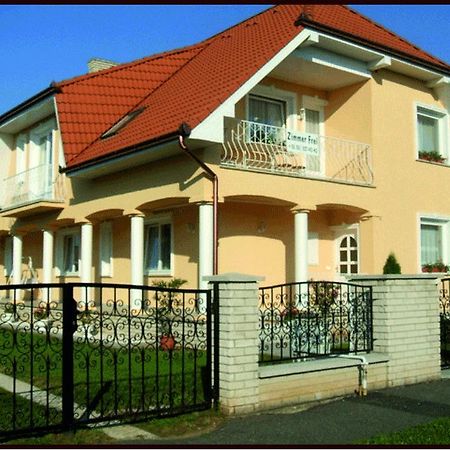 Erika Vendeghaz Hotel Buk Exterior photo