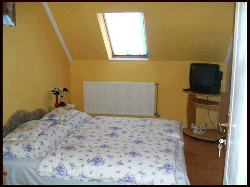 Erika Vendeghaz Hotel Buk Room photo